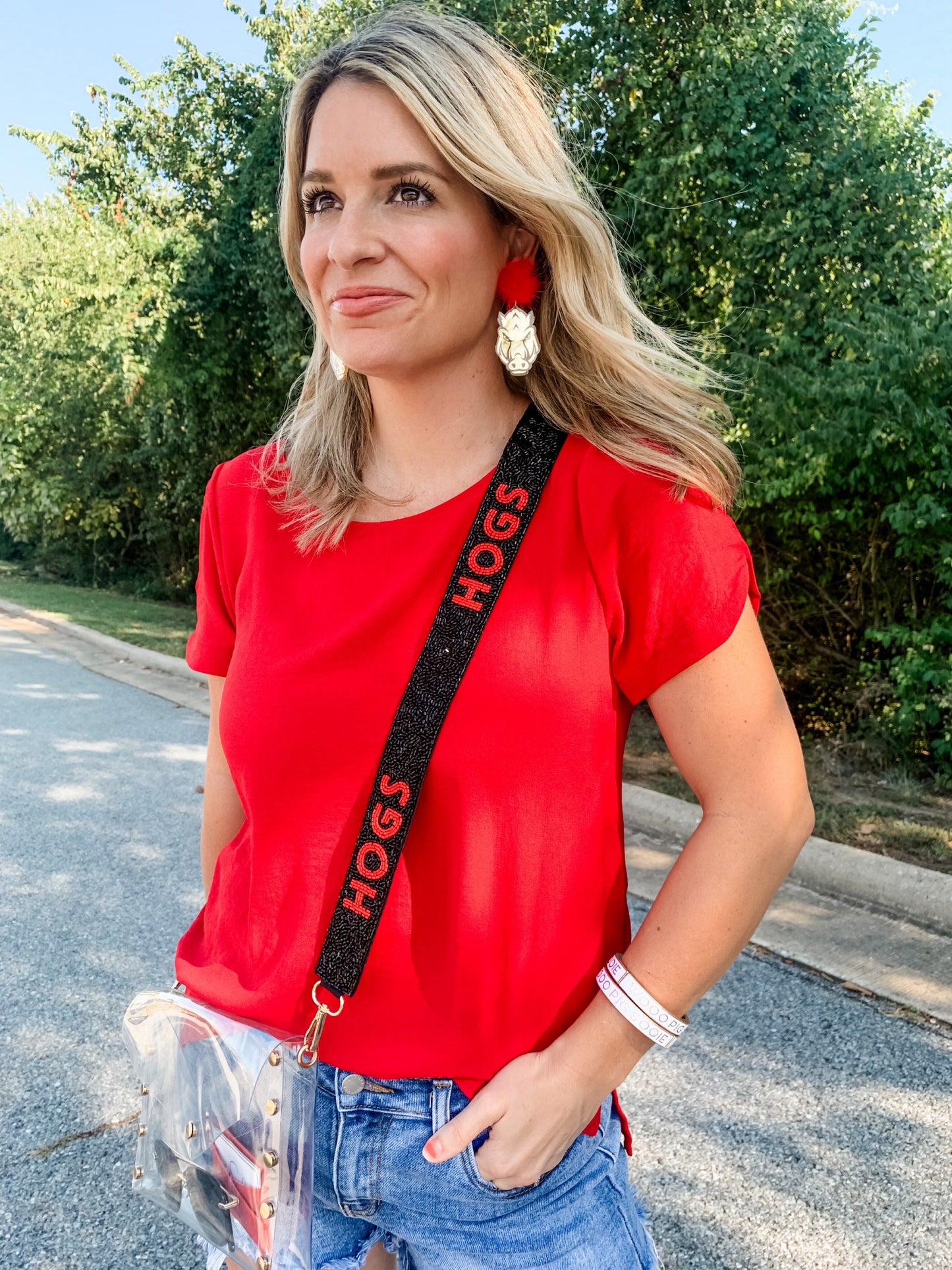 Woo Pig Sooie Bangle in Red
