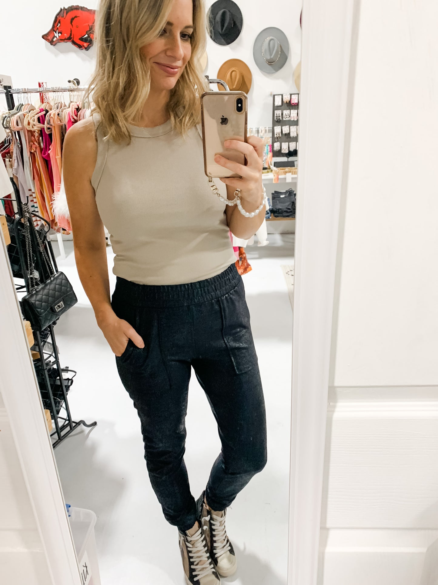 Pebble Joggers in Black