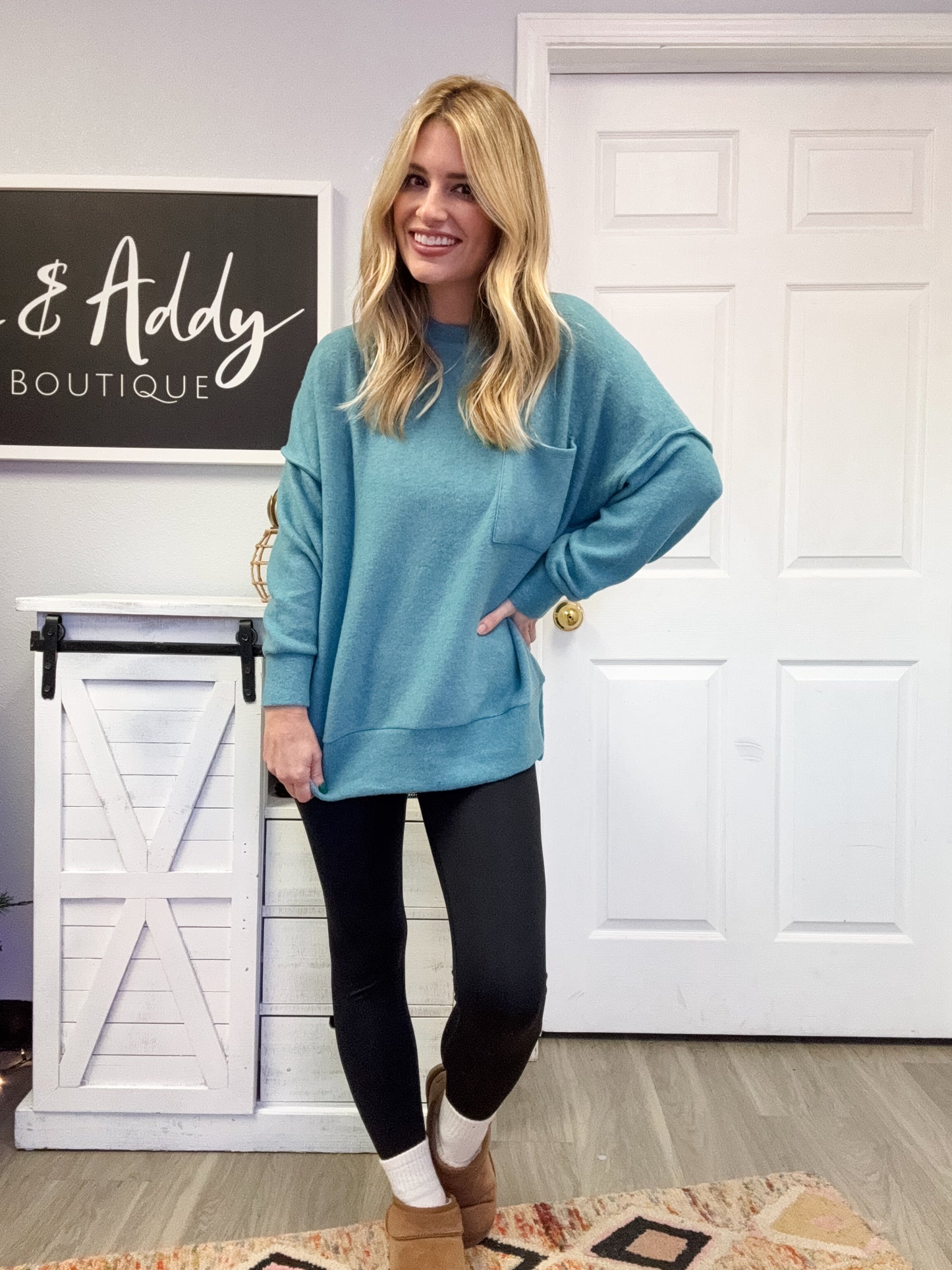 Fan-Favorite Brushed Top in Deep Sky