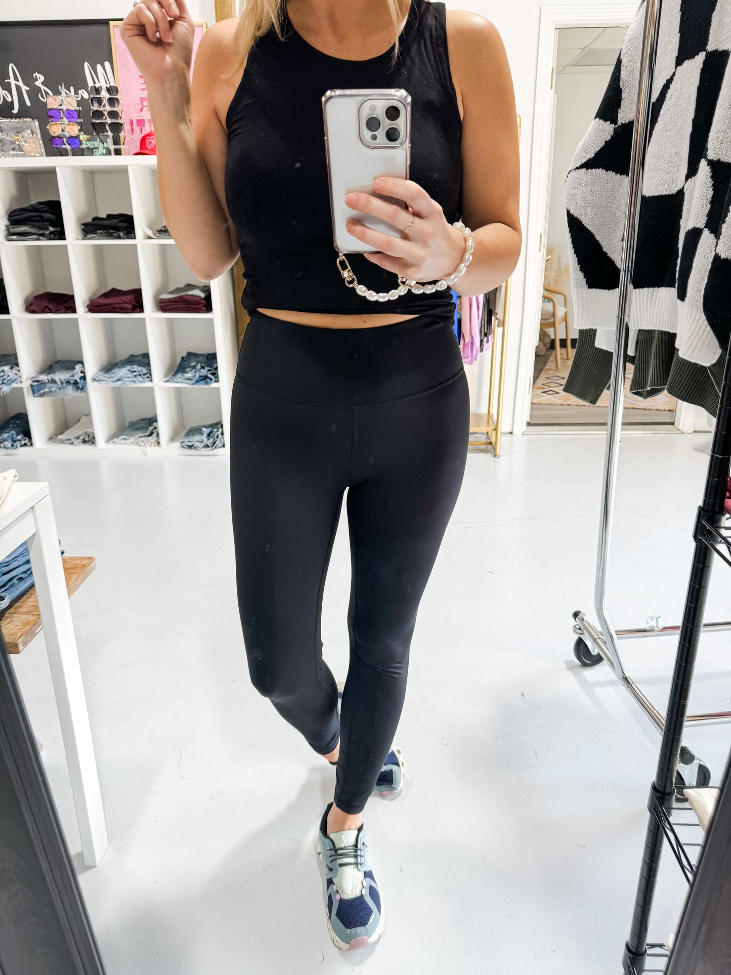 Amazing Athleisure Leggings in Black