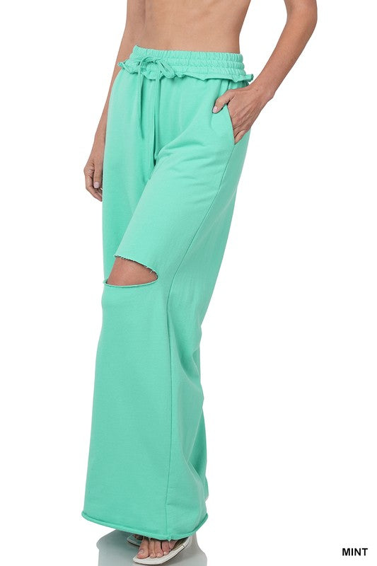 Living On the Edge Sweatpants in Mint