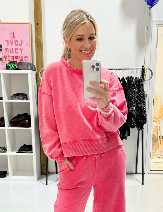 Ultra-Cute Acid Wash Fleece Pullover in Fuchsia