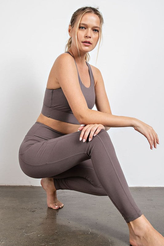 BUTTER LEGGINGS WITH SIDE POCKETS