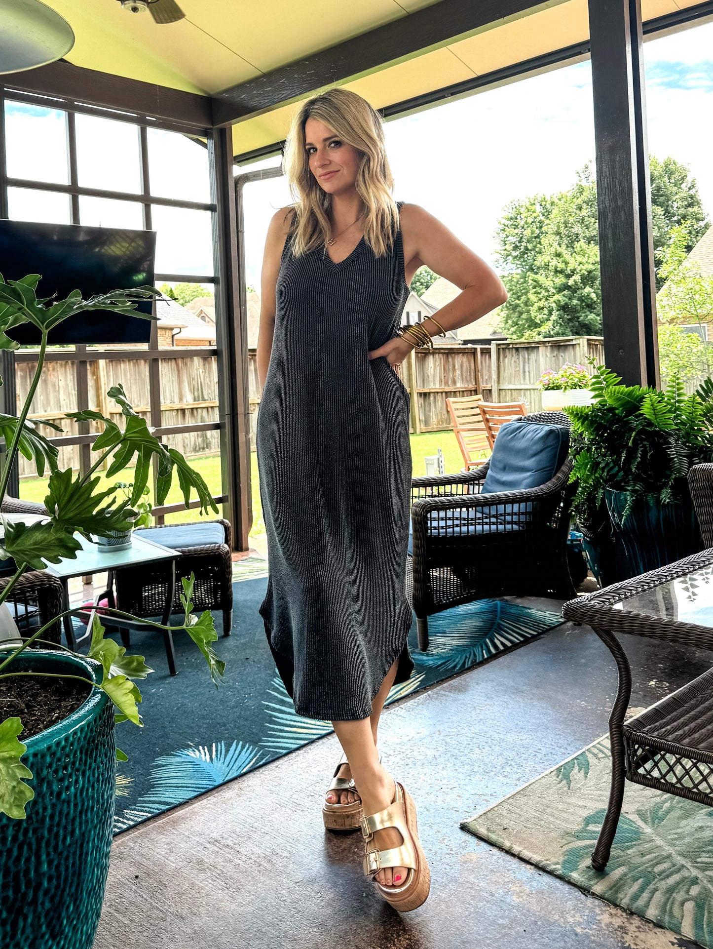 Kick Back Ribbed Sleeveless Dress in Black/Charcoal