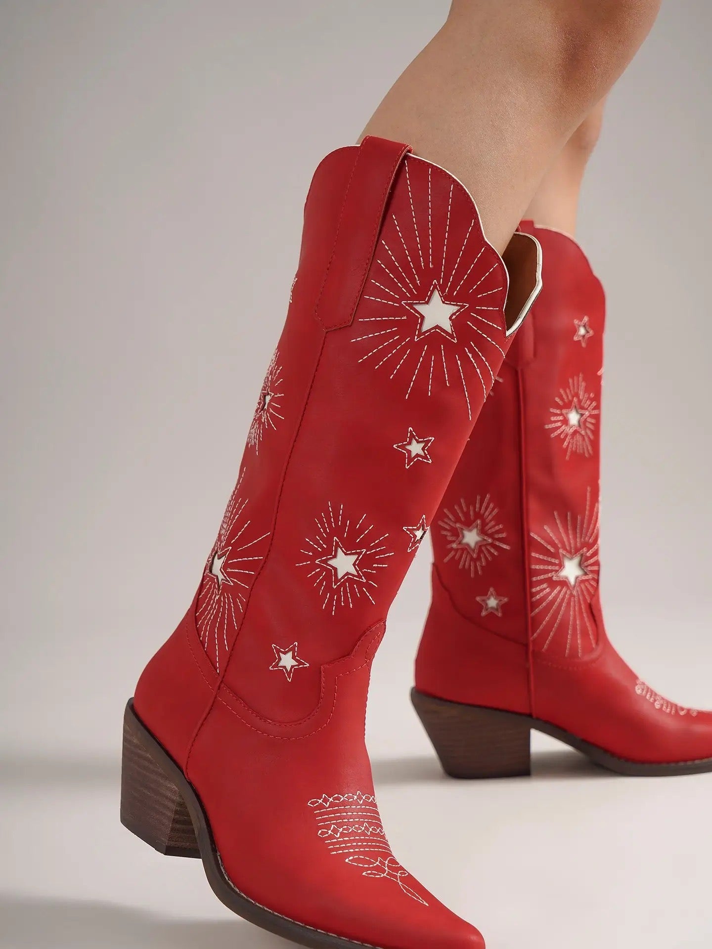 Starstruck Cowgirl Boots in Red
