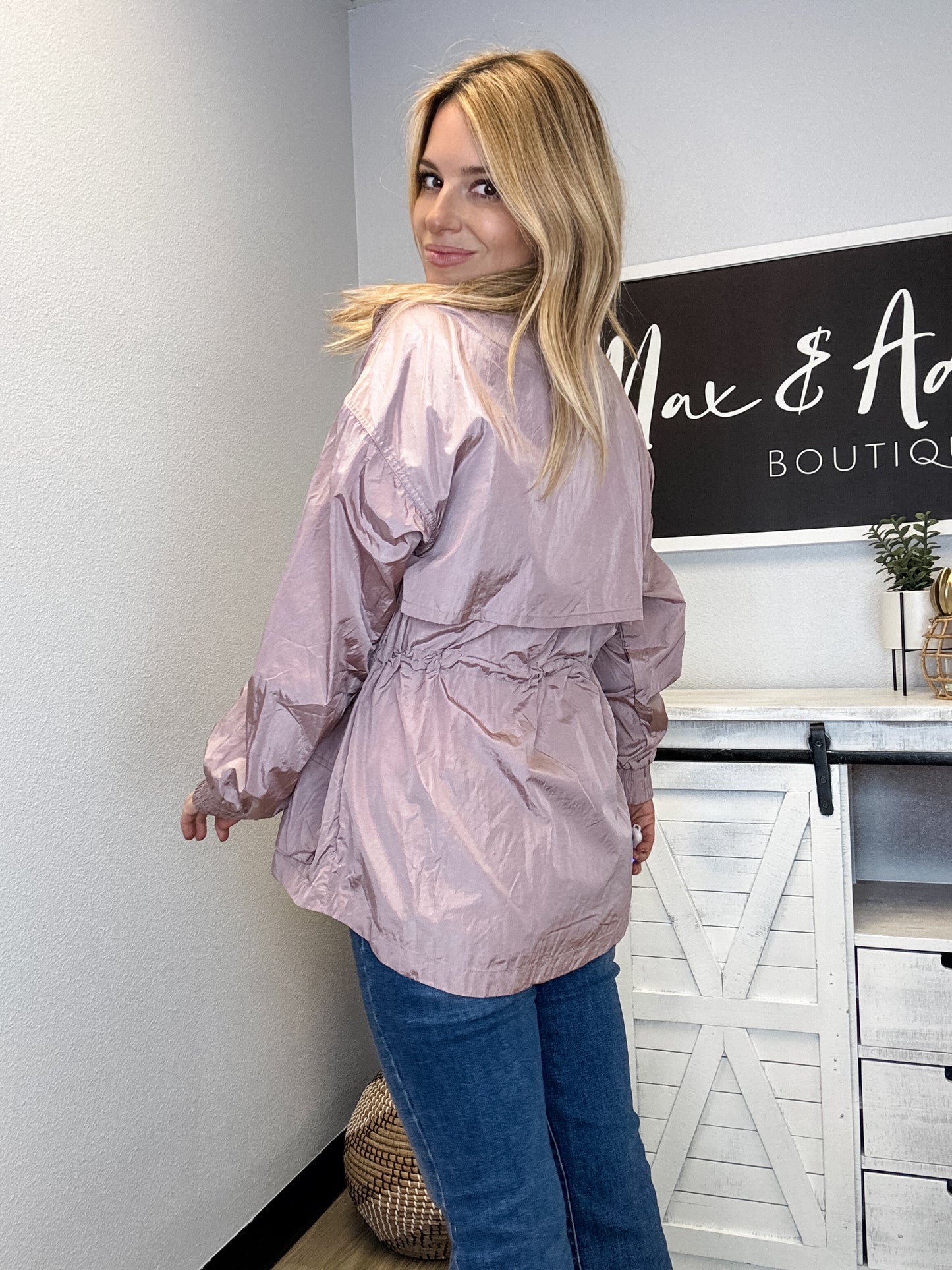 On The Go Windbreaker Jacket in Mauve