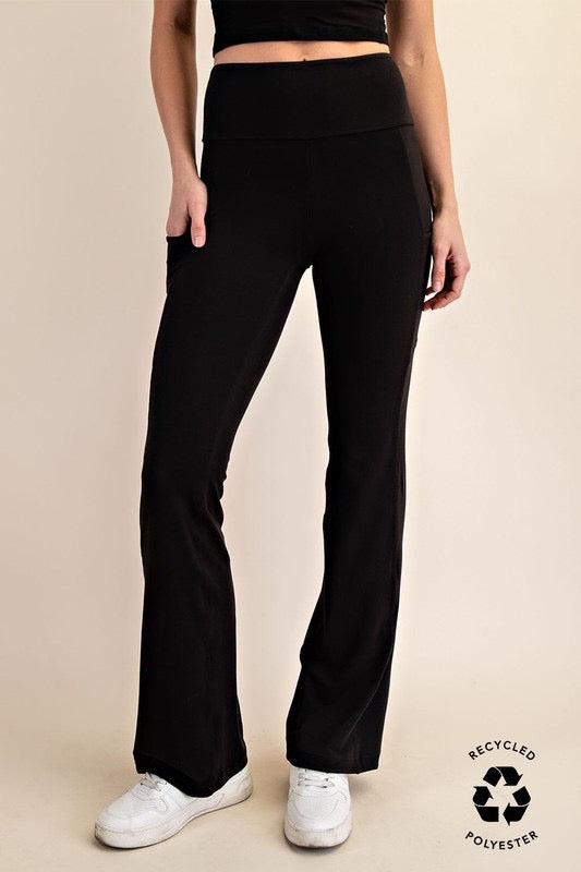 The BEST Flare Leggings with Pockets in Black