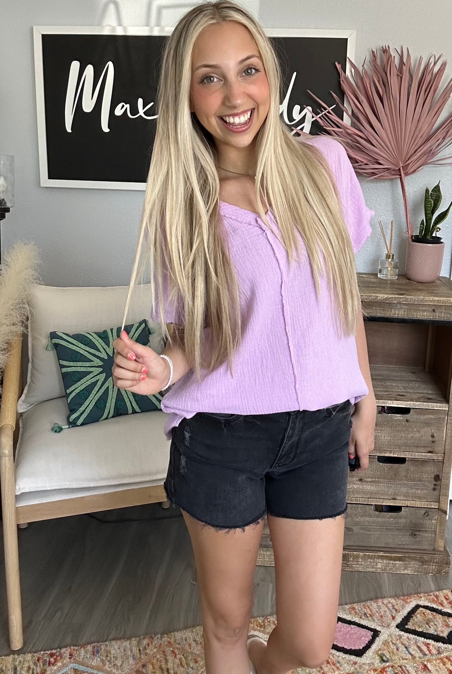 Maddie V-Neck Top in Lilac