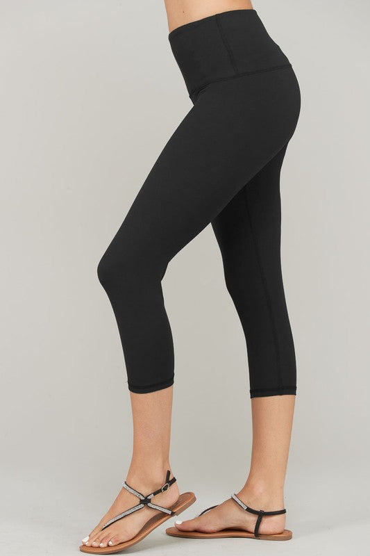 The Best Leggings in Capri in Black